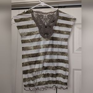 Girls size M Bongo shirt